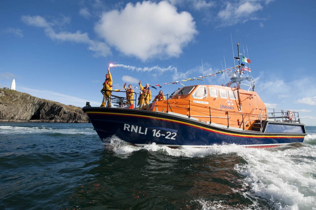 pv 150212 lifeboat 18x